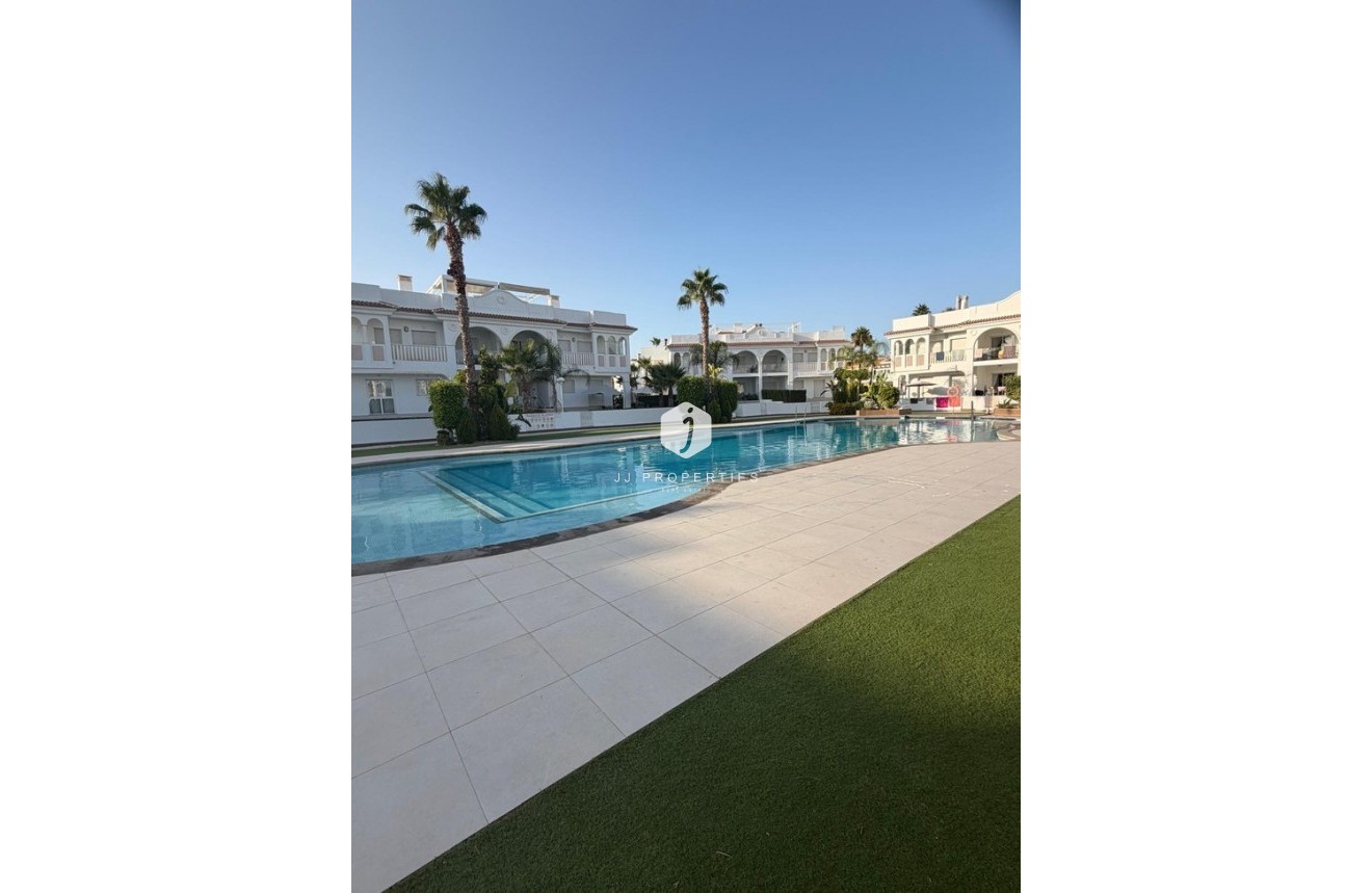 Z drugiej ręki - Bungalow -
Ciudad Quesada - Costa Blanca