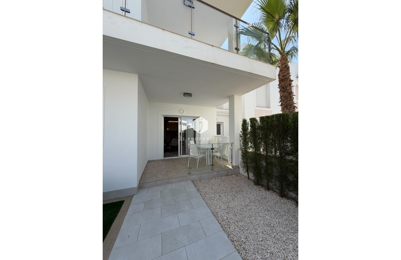 Z drugiej ręki - Bungalow -
Ciudad Quesada - Costa Blanca