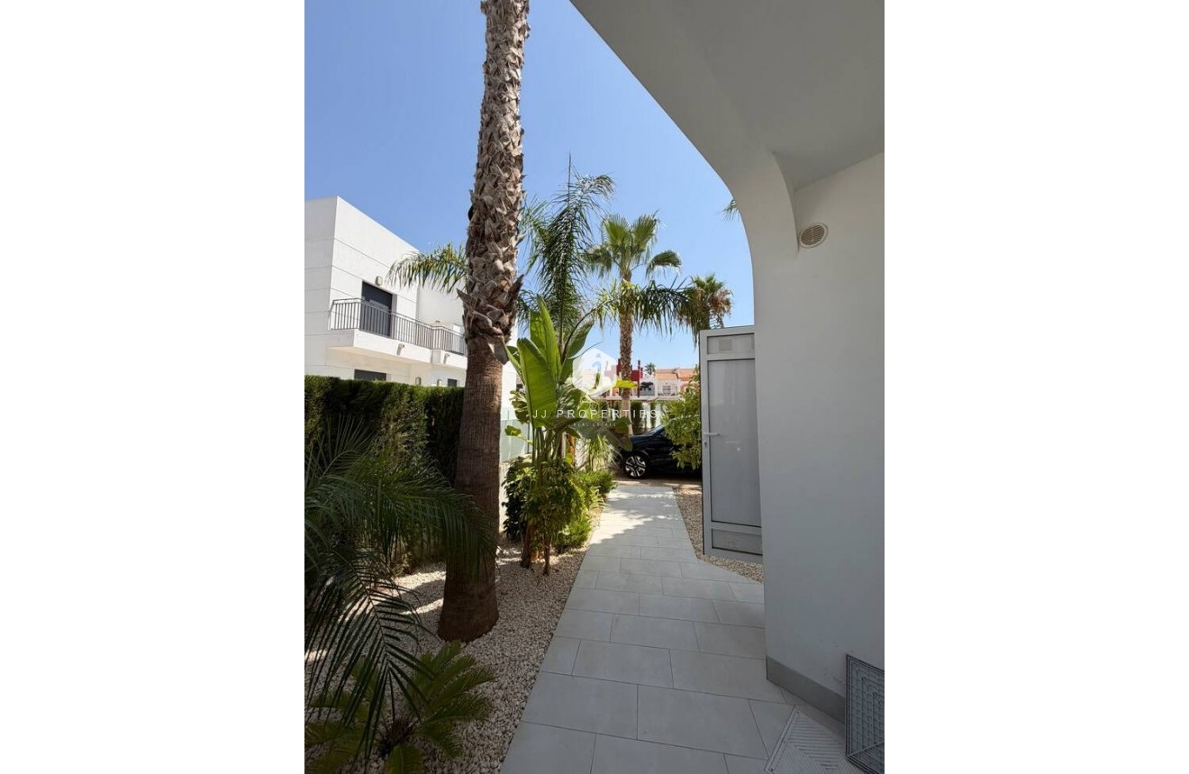 Z drugiej ręki - Bungalow -
Ciudad Quesada - Costa Blanca