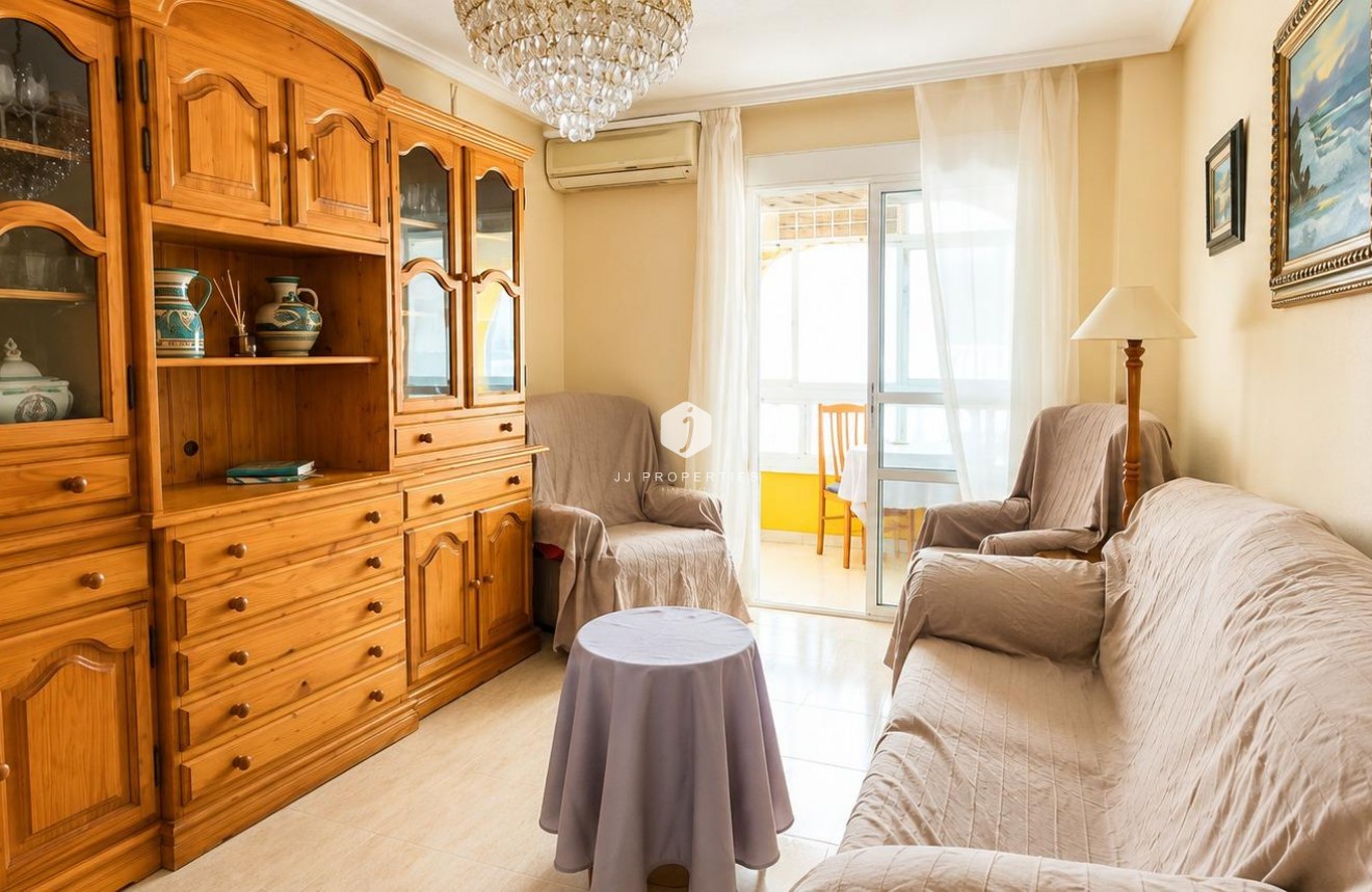 Segunda mano - Apartamento / piso -
Torrevieja - Habaneras