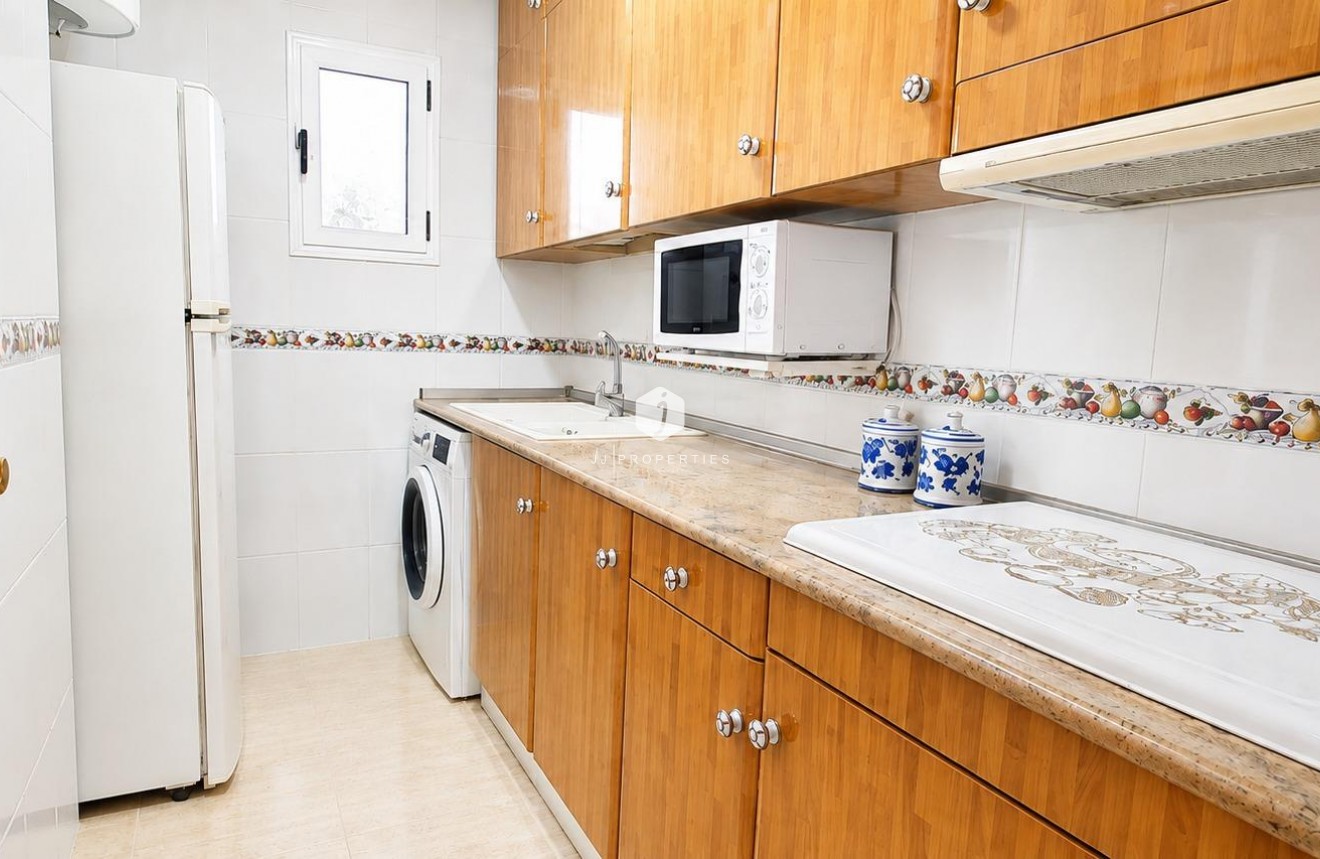 Segunda mano - Apartamento / piso -
Torrevieja - Habaneras