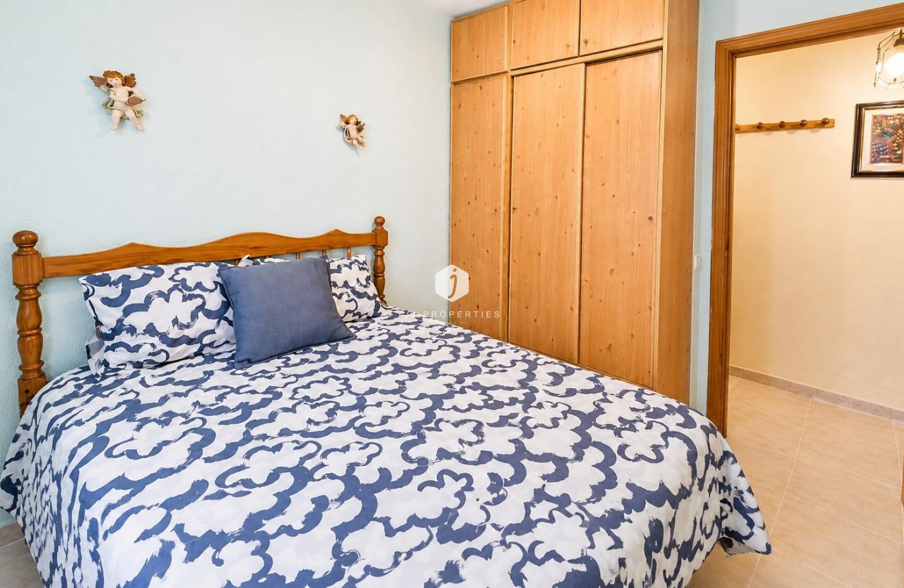 Segunda mano - Apartamento / piso -
Torrevieja - Habaneras