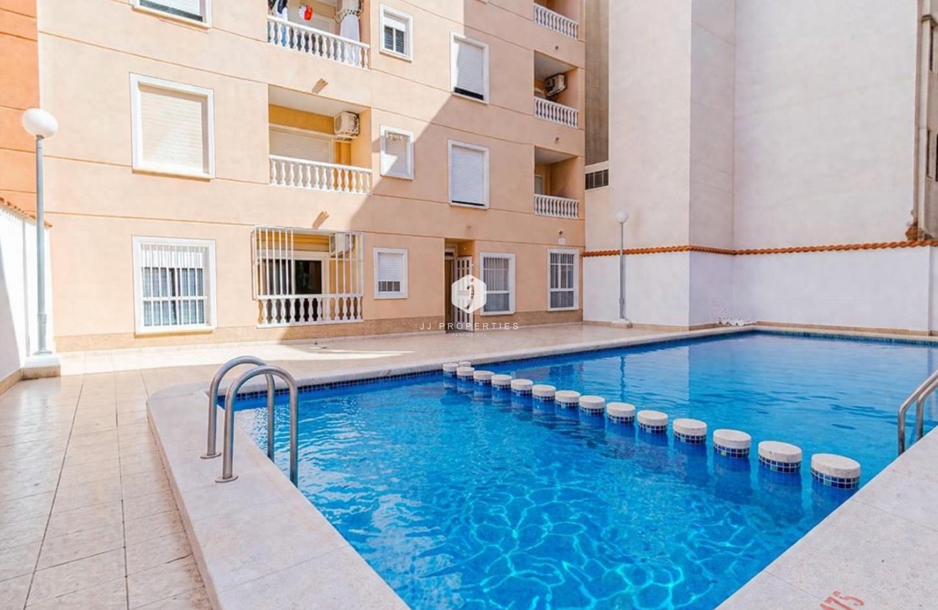 Segunda mano - Apartamento / piso -
Torrevieja - Habaneras
