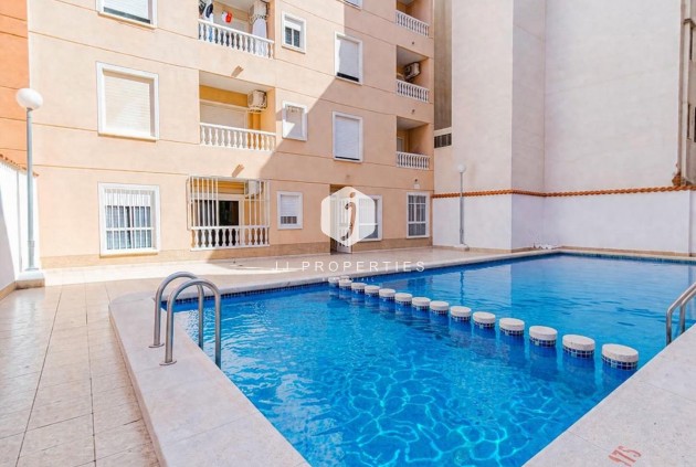 Segunda mano - Apartamento / piso -
Torrevieja - Habaneras