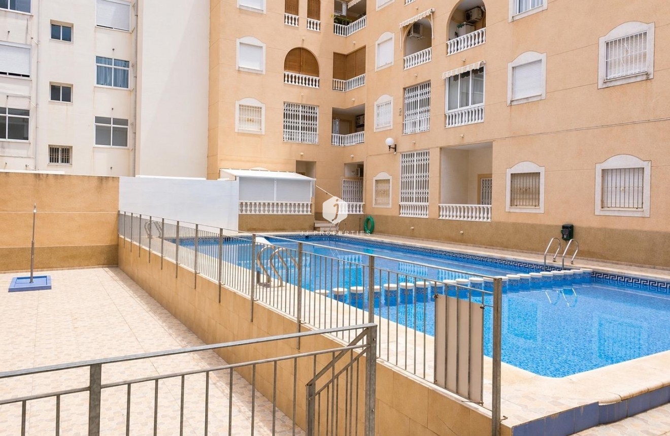 Segunda mano - Apartamento / piso -
Torrevieja - Habaneras