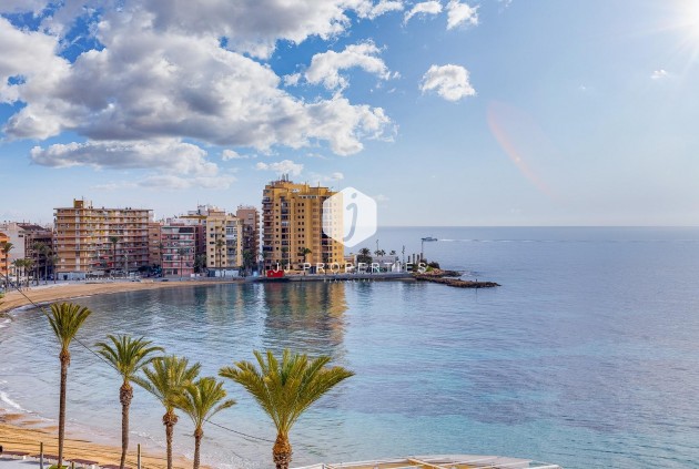 Segunda mano - Apartamento / piso -
Torrevieja - Habaneras