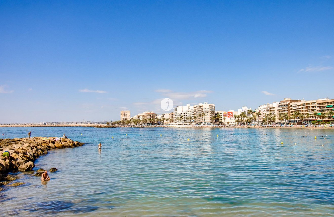 Segunda mano - Apartamento / piso -
Torrevieja - Habaneras
