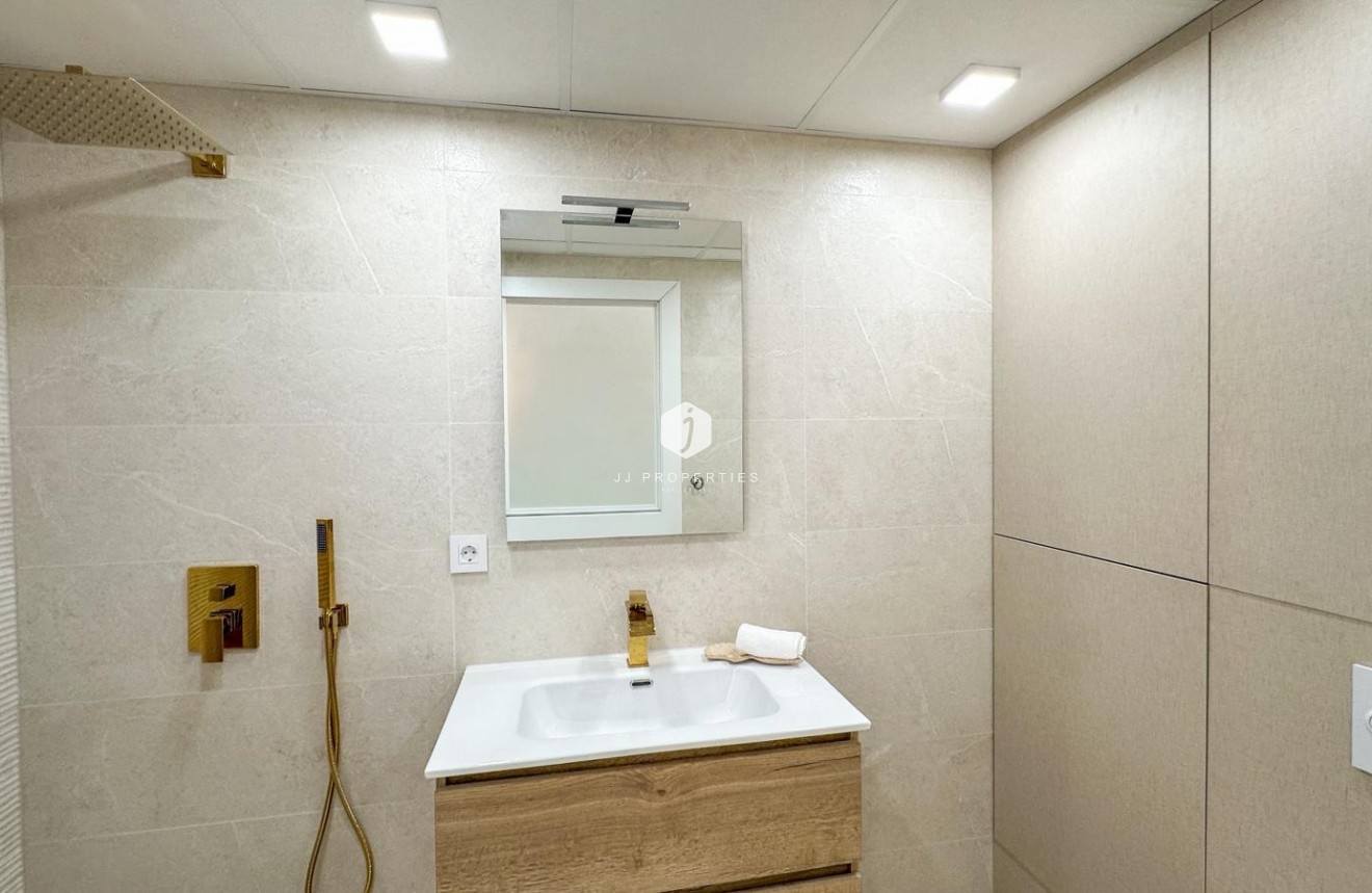 Aus zweiter Hand - Wohnung -
Torrevieja - Costa Blanca
