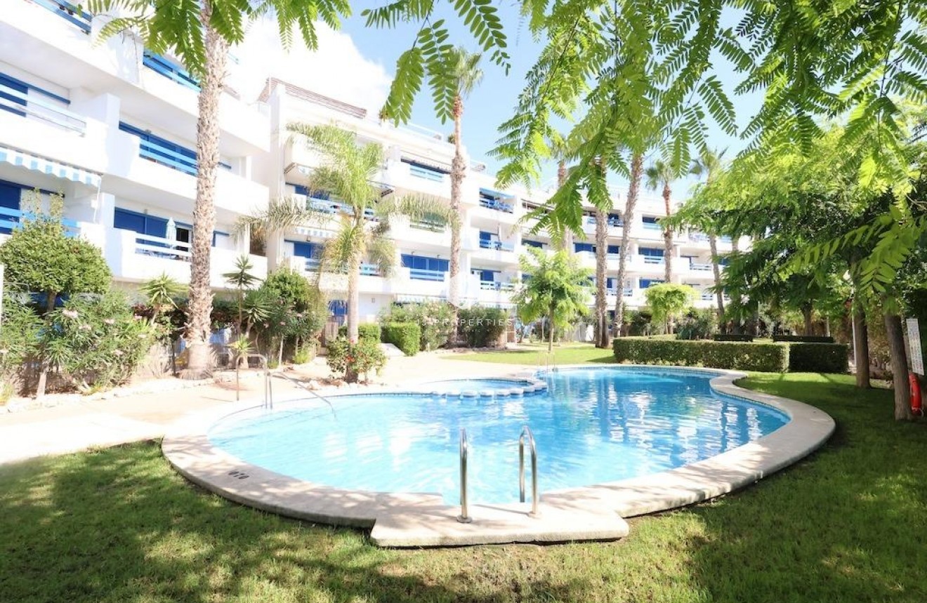 Aus zweiter Hand - Wohnung -
Orihuela Costa - Costa Blanca