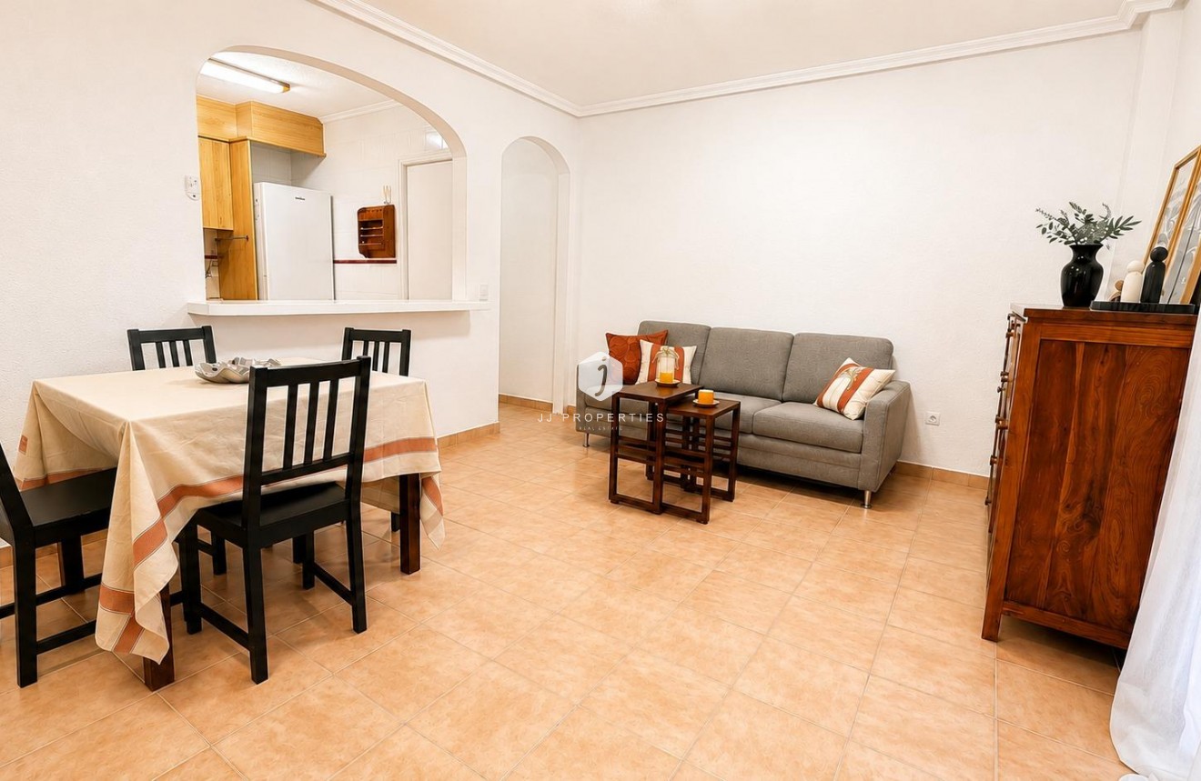 Aus zweiter Hand - Wohnung -
Torrevieja - Playa del Cura