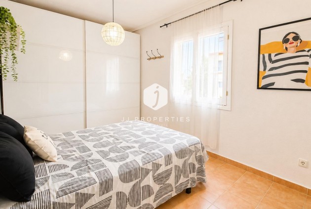 Aus zweiter Hand - Wohnung -
Torrevieja - Playa del Cura
