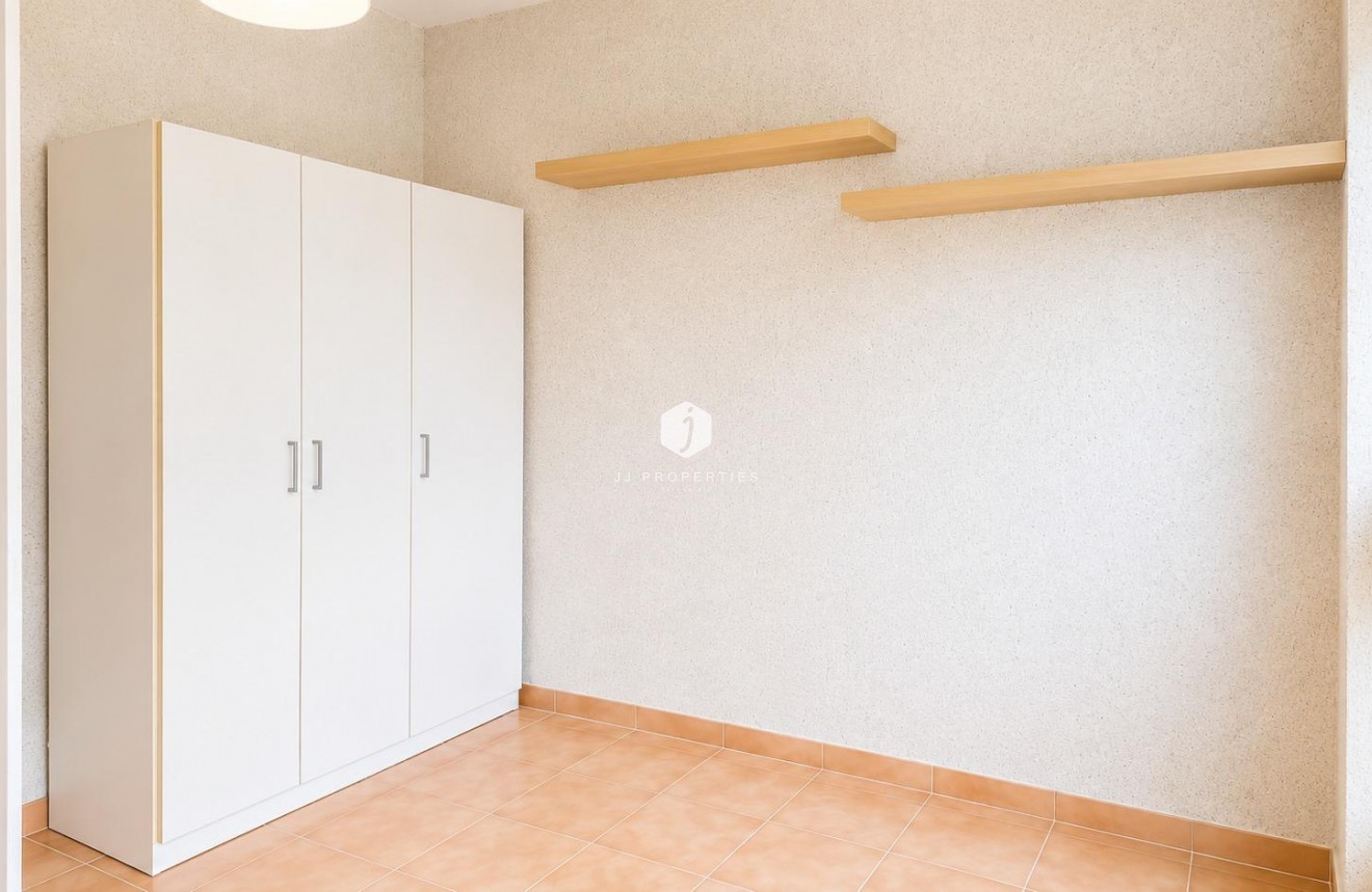 Aus zweiter Hand - Wohnung -
Torrevieja - Playa del Cura