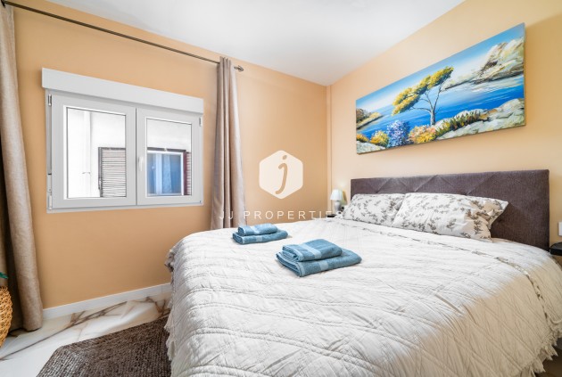 Segunda mano - Apartamento / piso -
El Chaparral - Costa Blanca