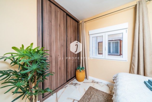 Segunda mano - Apartamento / piso -
El Chaparral - Costa Blanca