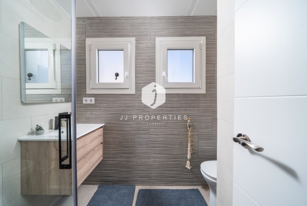 Segunda mano - Apartamento / piso -
El Chaparral - Costa Blanca