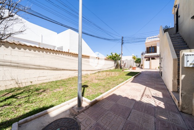 Segunda mano - Apartamento / piso -
El Chaparral - Costa Blanca