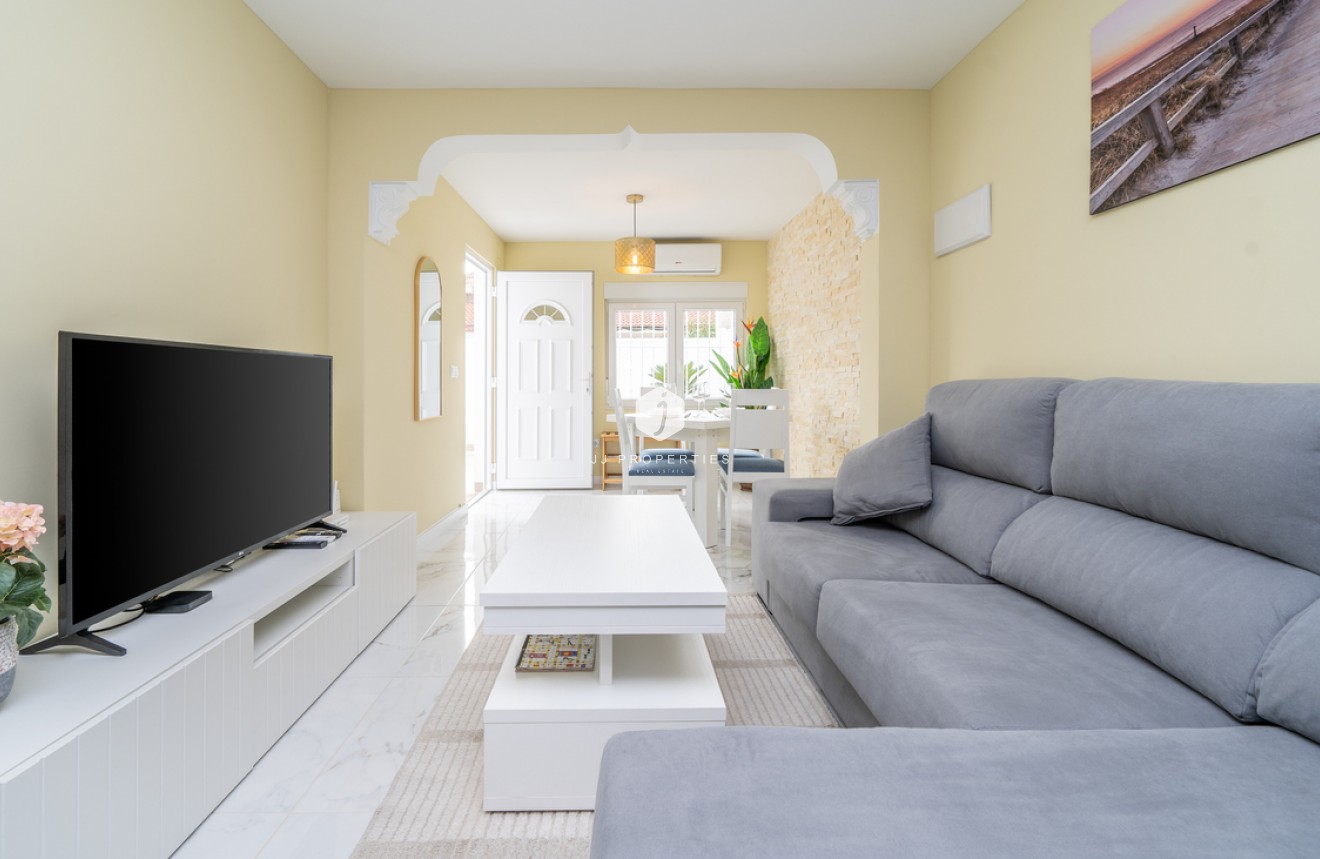 Tweedehands - Bungalow -
Torrevieja - Torreta