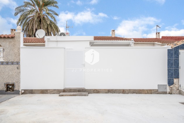 Tweedehands - Bungalow -
Torrevieja - Torreta