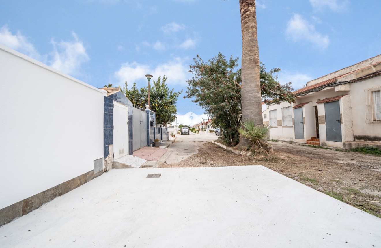 Tweedehands - Bungalow -
Torrevieja - Torreta