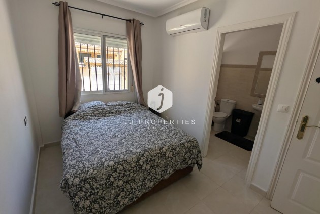 Segunda mano - Villa -
Algorfa - Inland