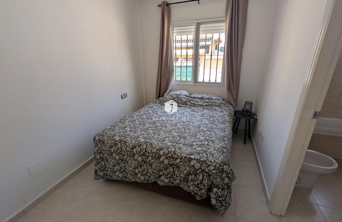 Segunda mano - Villa -
Algorfa - Inland