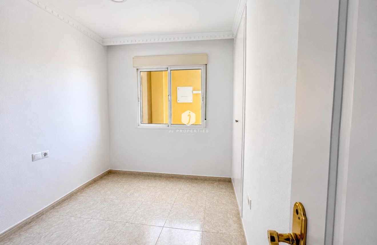 D'occasion - Appartement -
Algorfa - Inland