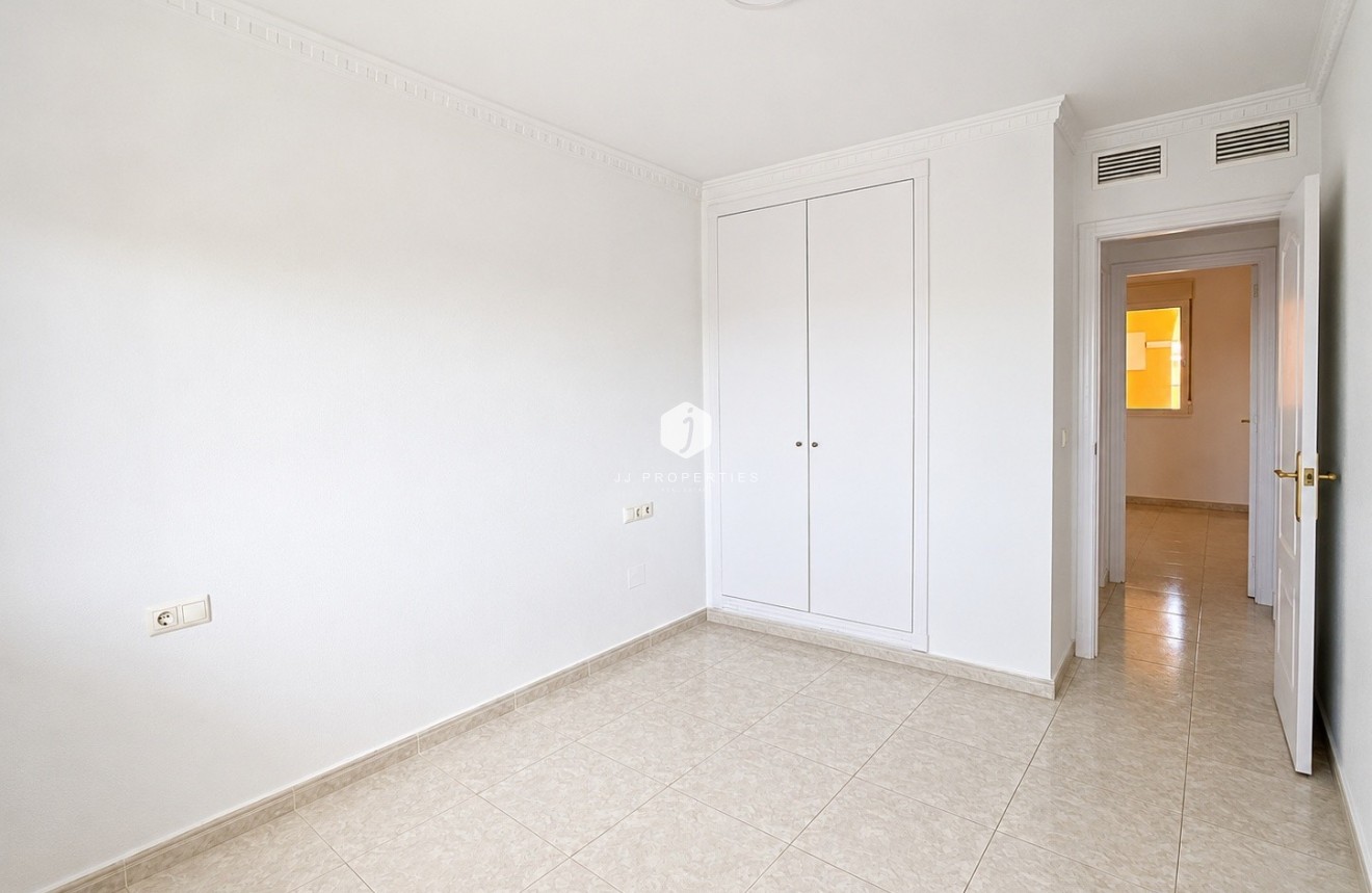 D'occasion - Appartement -
Algorfa - Inland