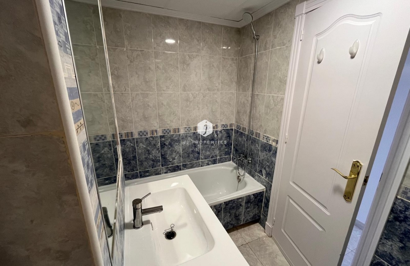 D'occasion - Appartement -
Algorfa - Inland