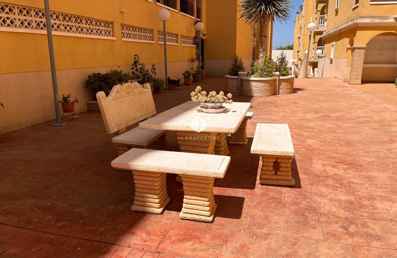D'occasion - Appartement -
Algorfa - Inland