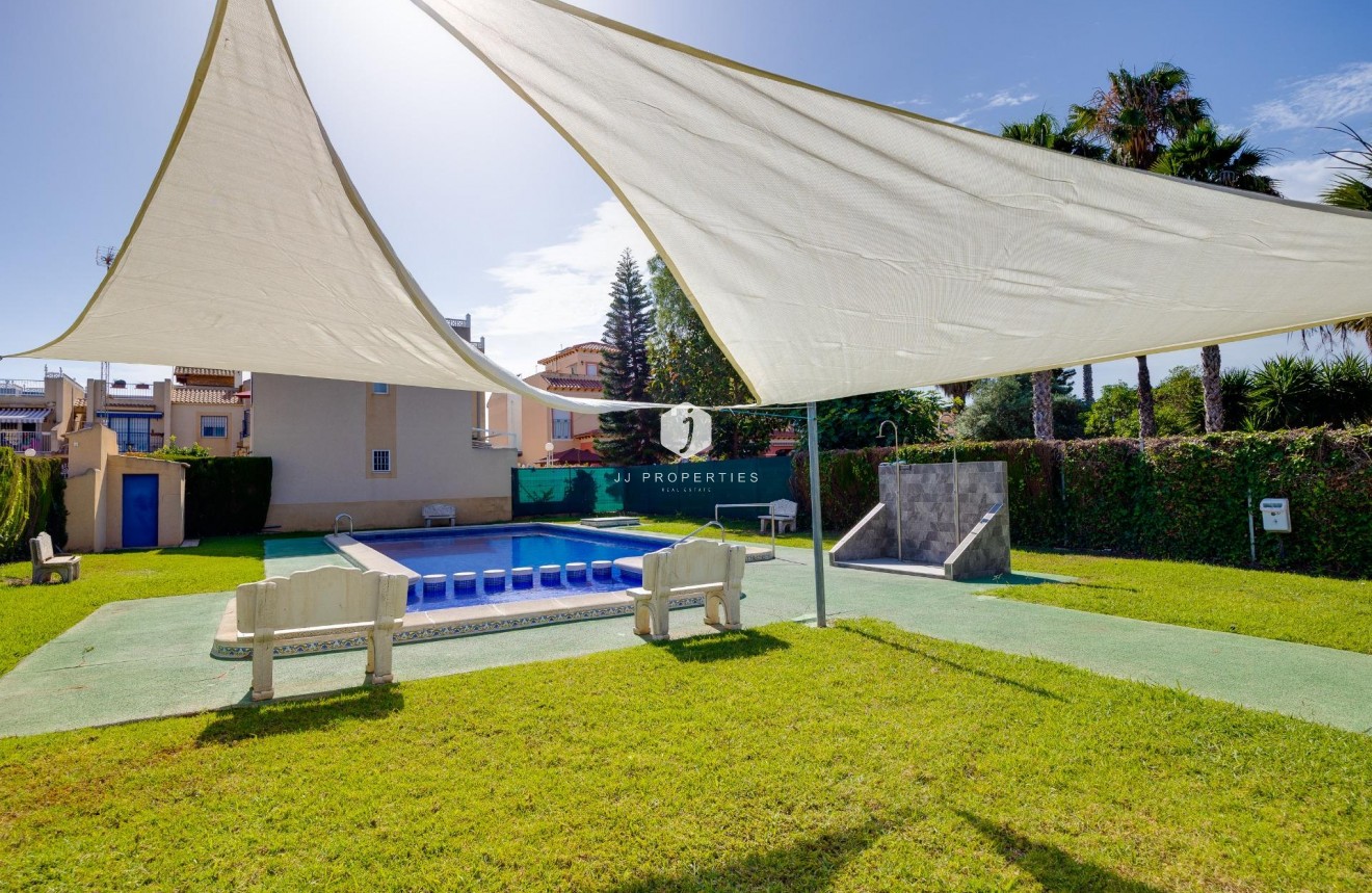 D'occasion - Bungalow -
Torrevieja - El chaparral