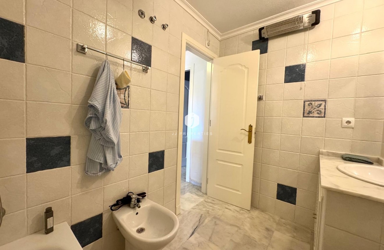 Resale - Apartment / flat -
Orihuela Costa - Costa Blanca