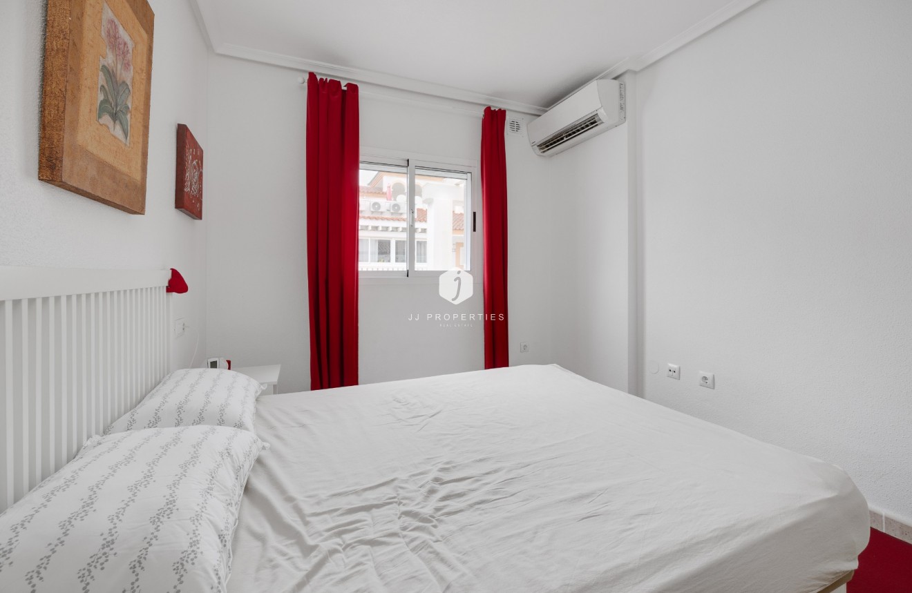 Aus zweiter Hand - Wohnung -
Orihuela Costa - Costa Blanca