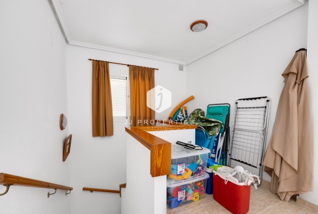 Aus zweiter Hand - Wohnung -
Orihuela Costa - Costa Blanca
