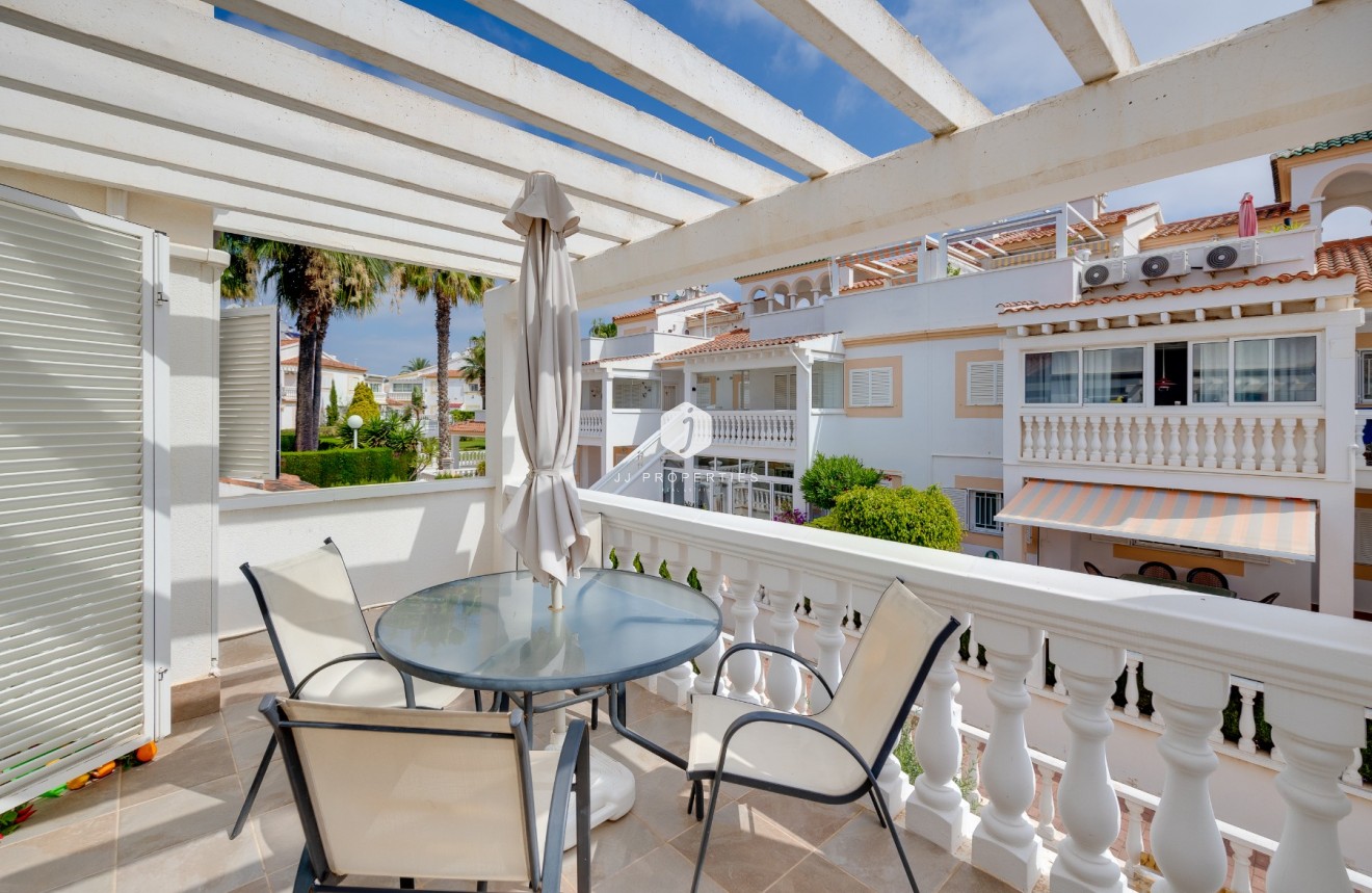 Aus zweiter Hand - Wohnung -
Orihuela Costa - Costa Blanca