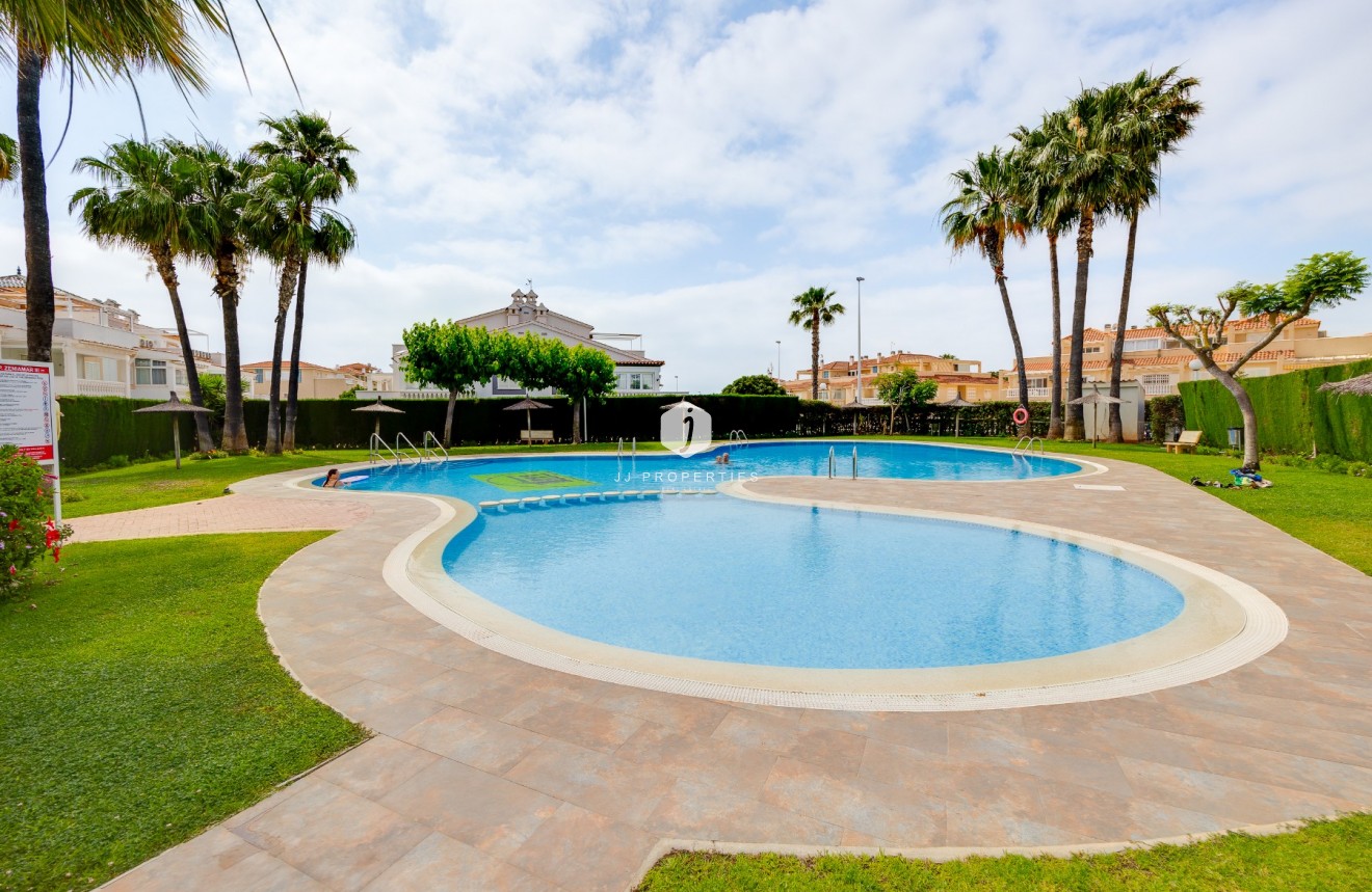 Aus zweiter Hand - Wohnung -
Orihuela Costa - Costa Blanca
