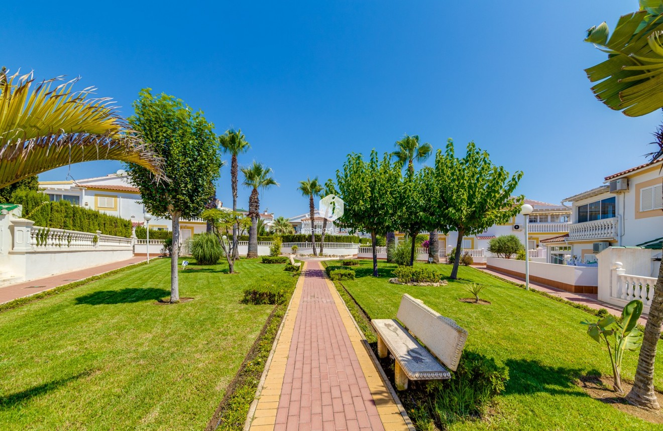 Aus zweiter Hand - Wohnung -
Orihuela Costa - Costa Blanca