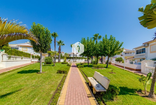 Aus zweiter Hand - Wohnung -
Orihuela Costa - Costa Blanca