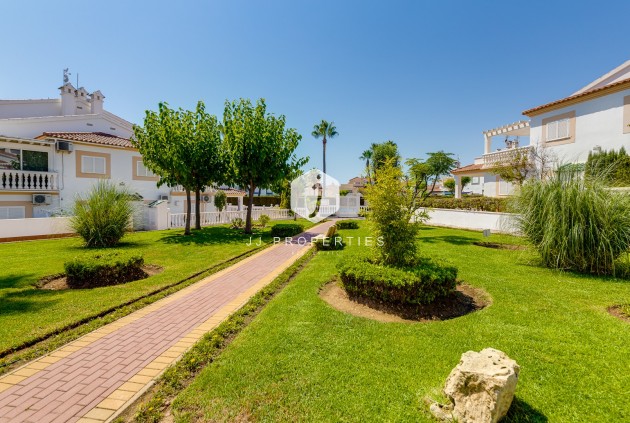 Aus zweiter Hand - Wohnung -
Orihuela Costa - Costa Blanca