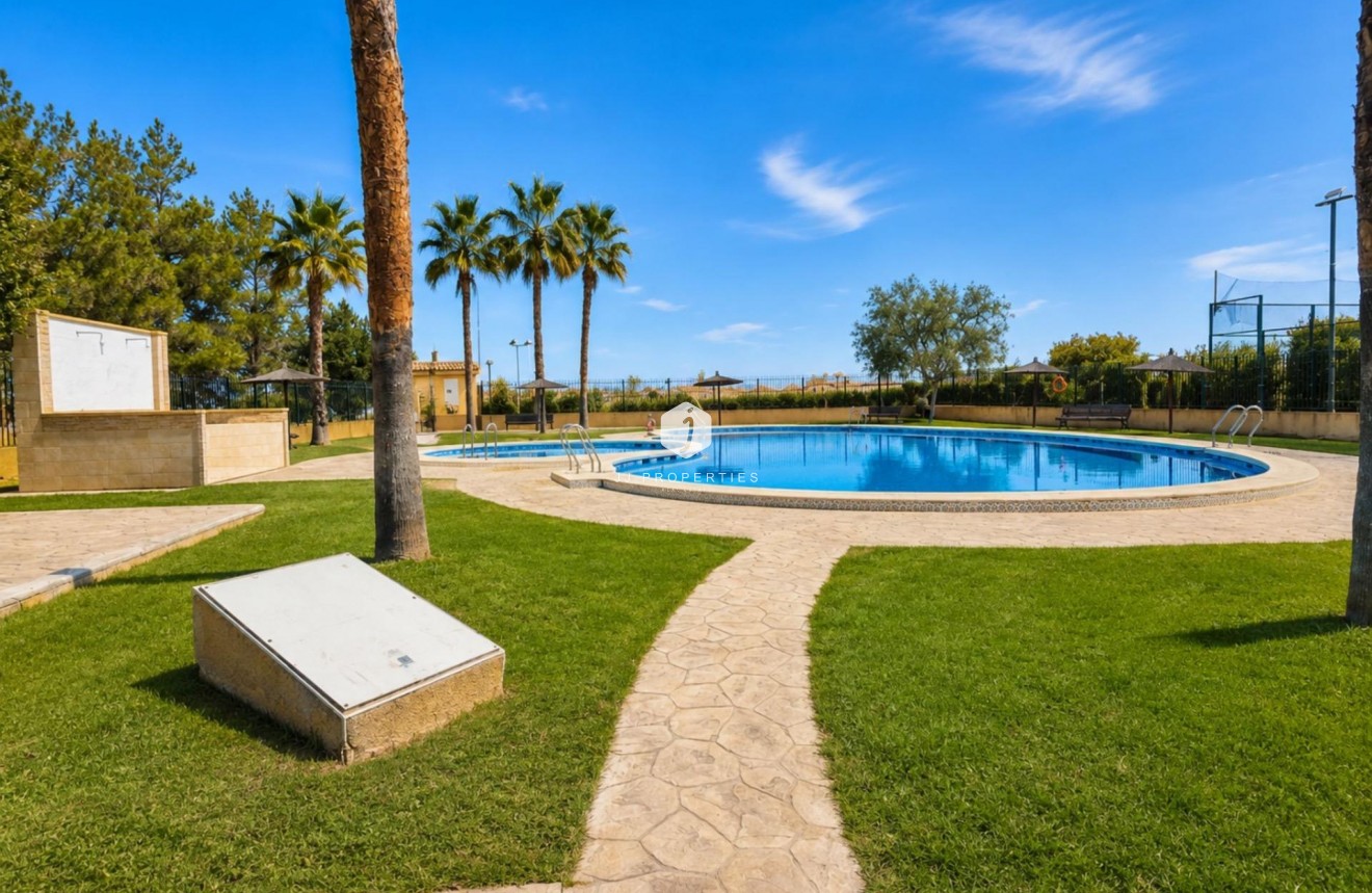 D'occasion - Chalet -
Orihuela Costa - Los Altos