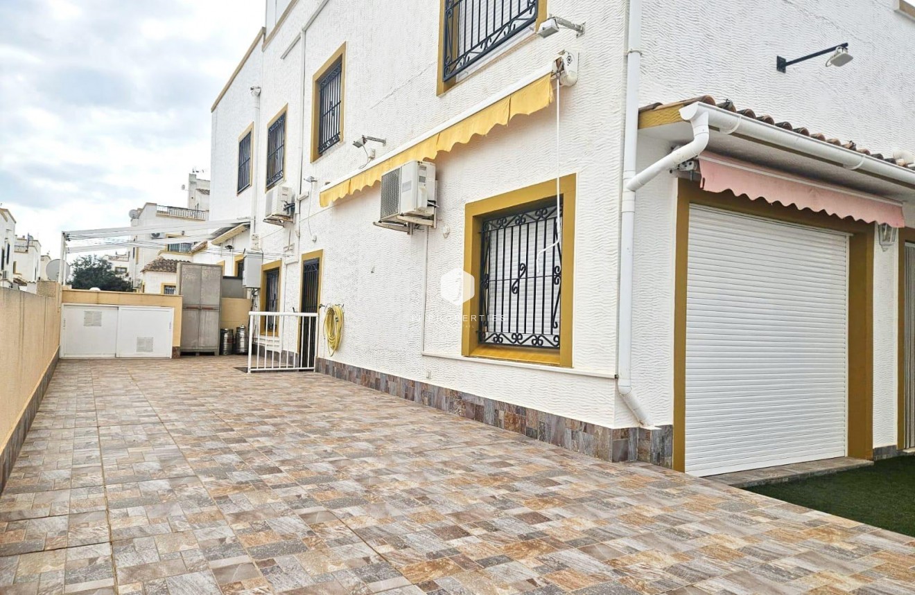 D'occasion - Chalet -
Orihuela Costa - Los Altos