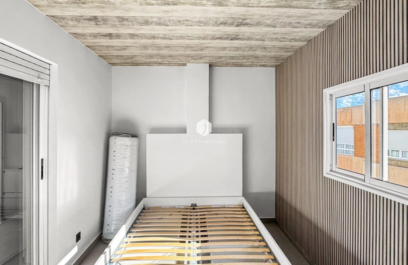 Tweedehands - Appartement / flat -
Torrevieja - Costa Blanca
