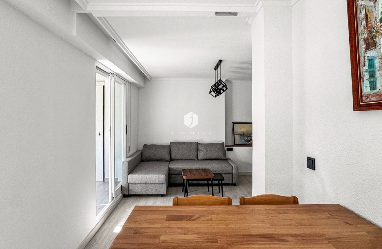 Tweedehands - Appartement / flat -
Torrevieja - Costa Blanca