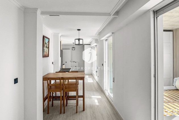 Tweedehands - Appartement / flat -
Torrevieja - Costa Blanca