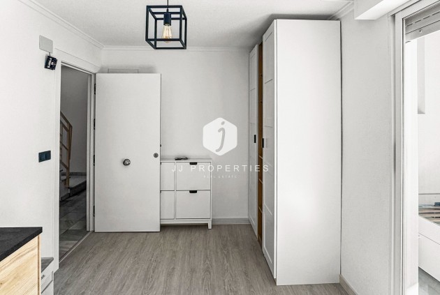 Tweedehands - Appartement / flat -
Torrevieja - Costa Blanca