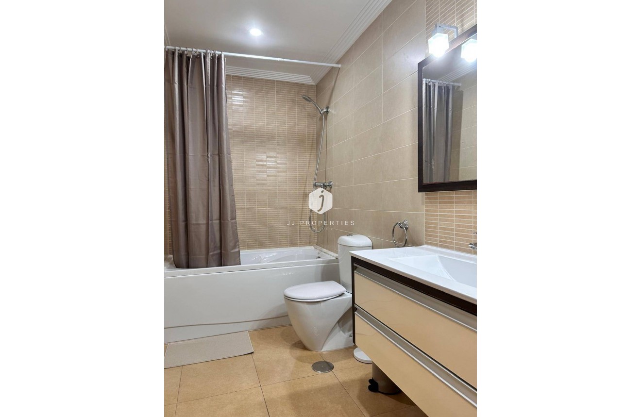 Aus zweiter Hand - Wohnung -
Orihuela Costa - Lomas de Cabo Roig