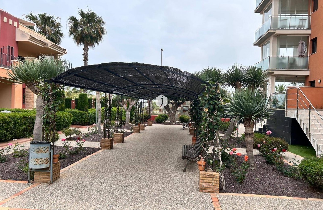 Aus zweiter Hand - Wohnung -
Orihuela Costa - Lomas de Cabo Roig