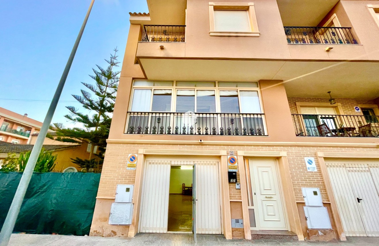 Aus zweiter Hand - Villa -
Almoradí - Inland