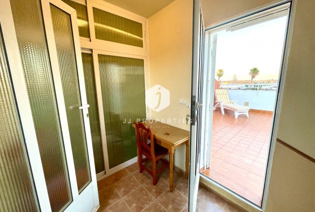Aus zweiter Hand - Villa -
Almoradí - Inland