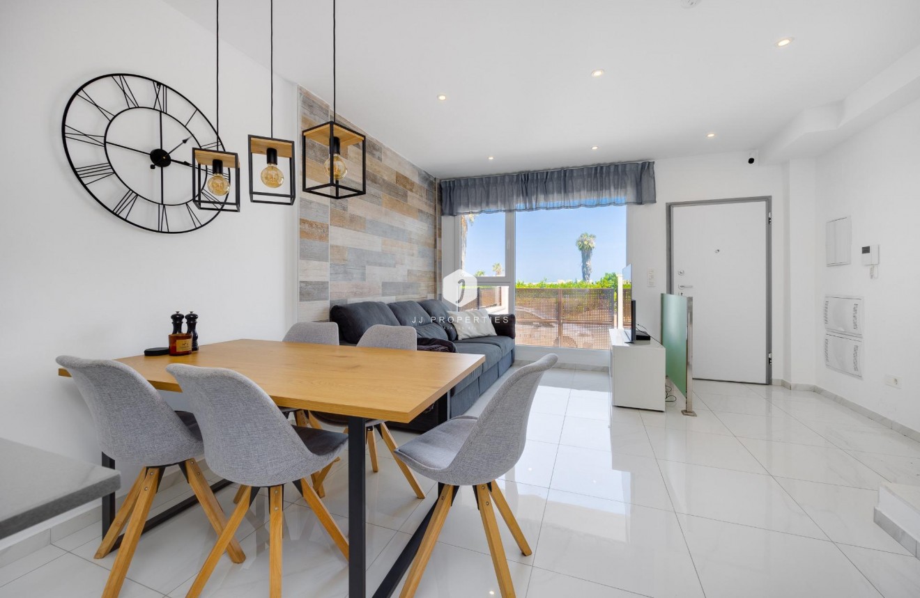 Tweedehands - Chalet -
Torrevieja - Los Balcones