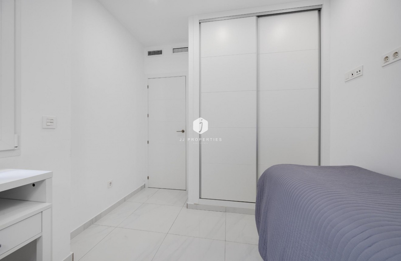 Tweedehands - Chalet -
Torrevieja - Los Balcones